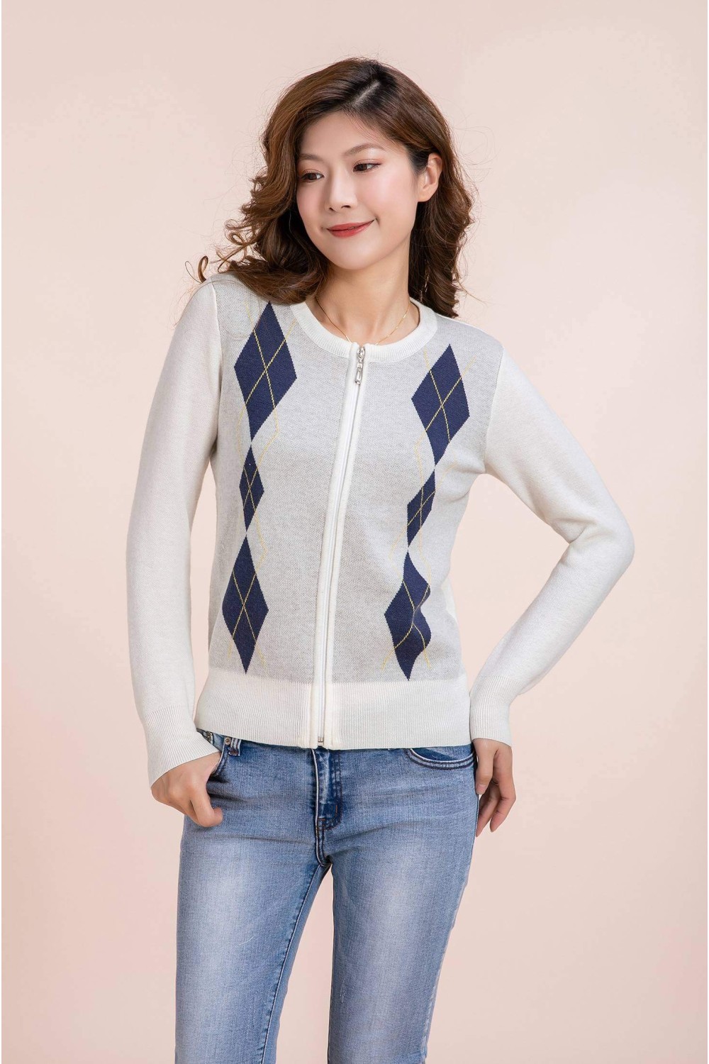 Diamond Pattern Zipped Cardigan Diamond Pattern Zipped Cardigan