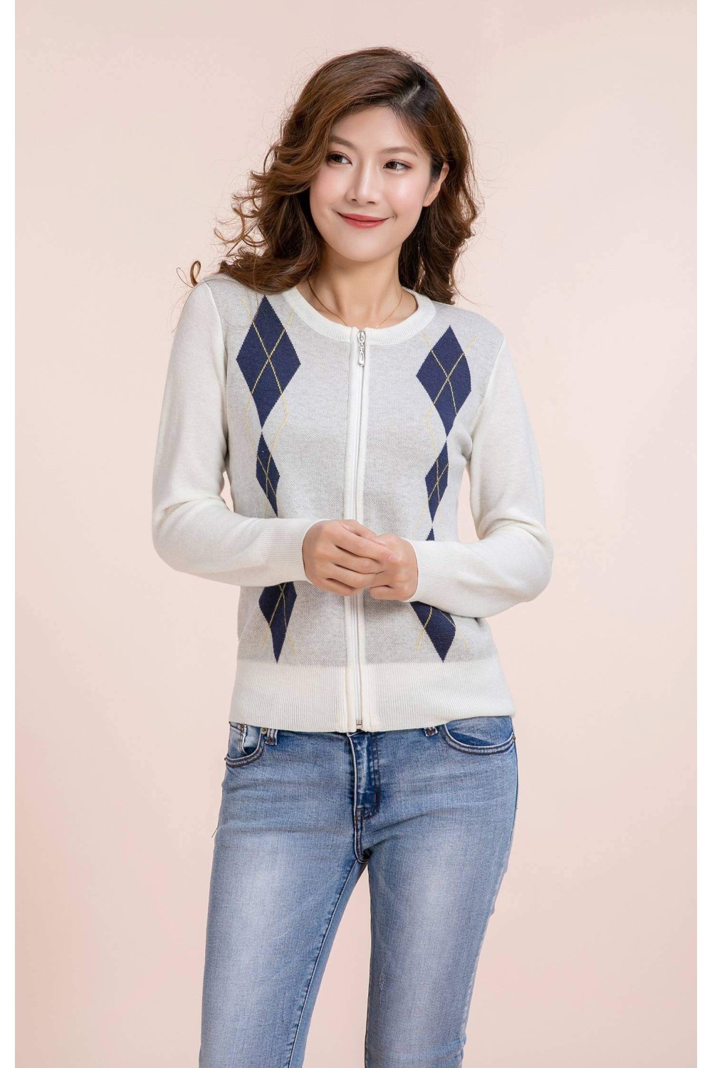 Diamond Pattern Zipped Cardigan Diamond Pattern Zipped Cardigan