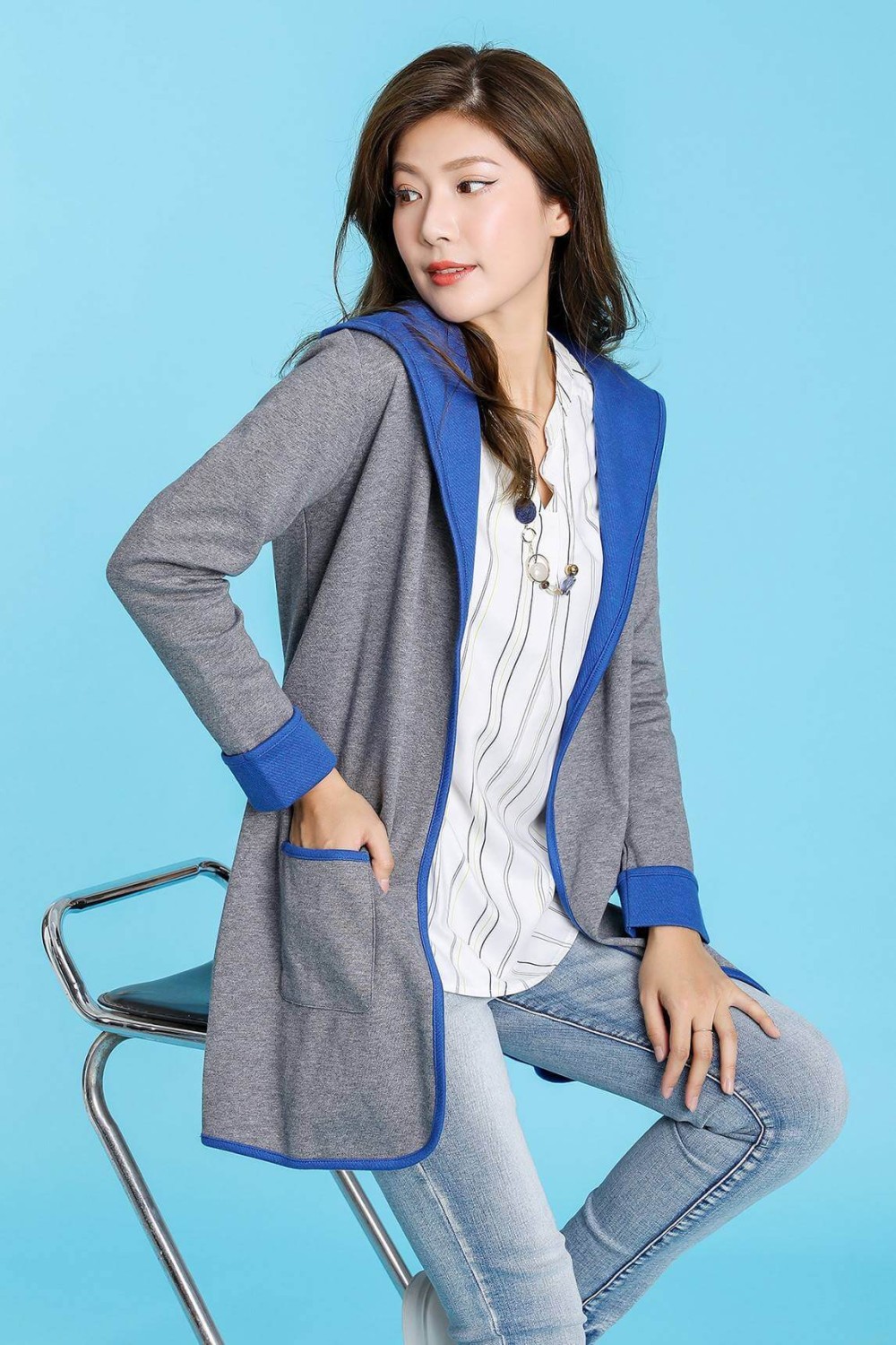 Bi-Color Long Hoodie Bi-Color Long Hoodie