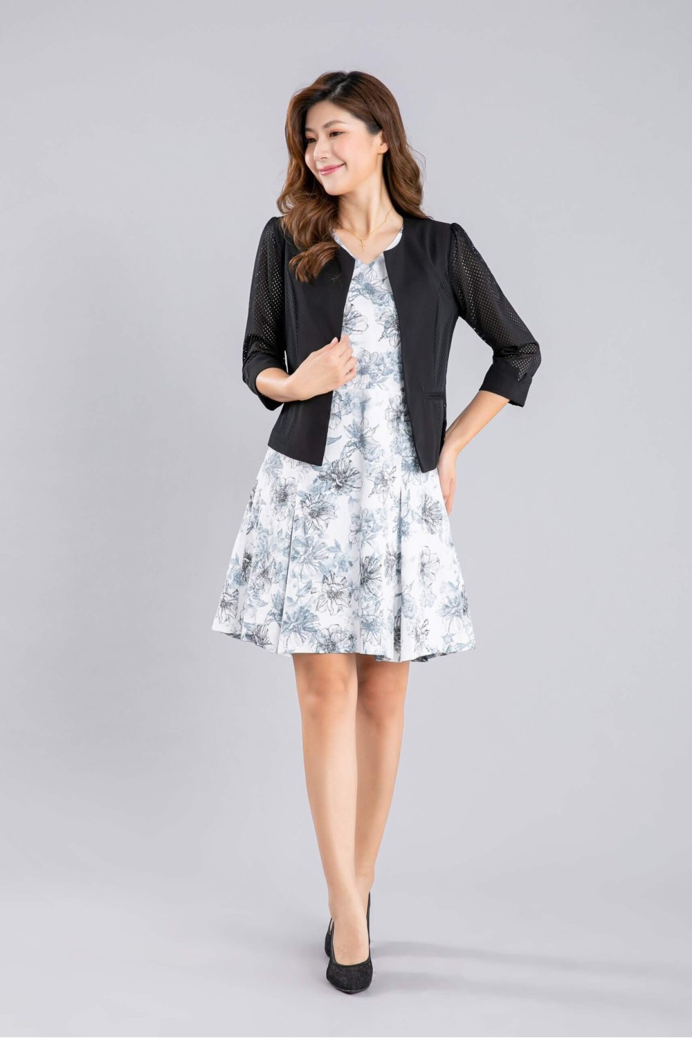 V-Neck Sleeveless Dress V-Neck Sleeveless Dress