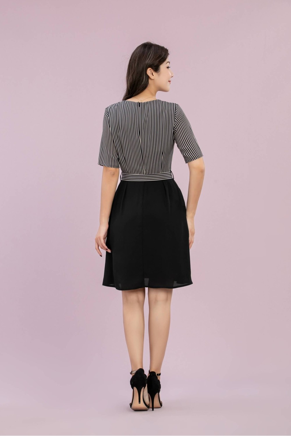 Striped Short-Sleeved Dress Striped Short-Sleeved Dress