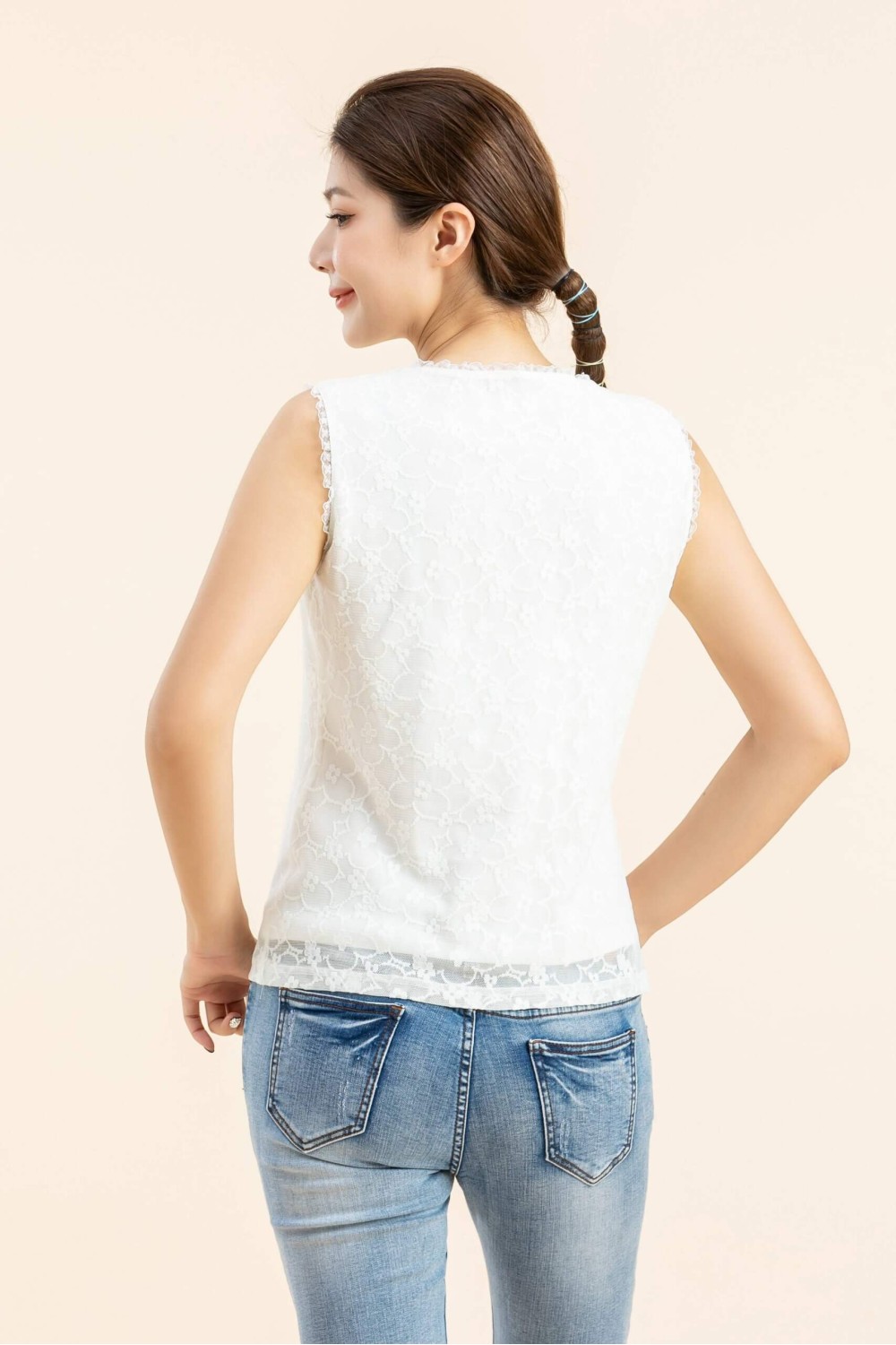 V Neck Sleeveless Blouse With Lace V Neck Sleeveless Blouse With Lace
