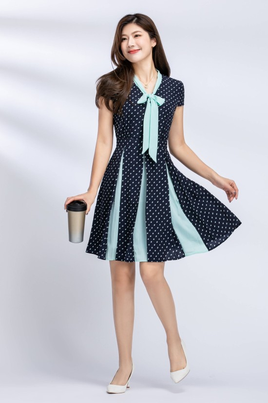Contrast Color Dress W/Tie Contrast Color Dress W/Tie