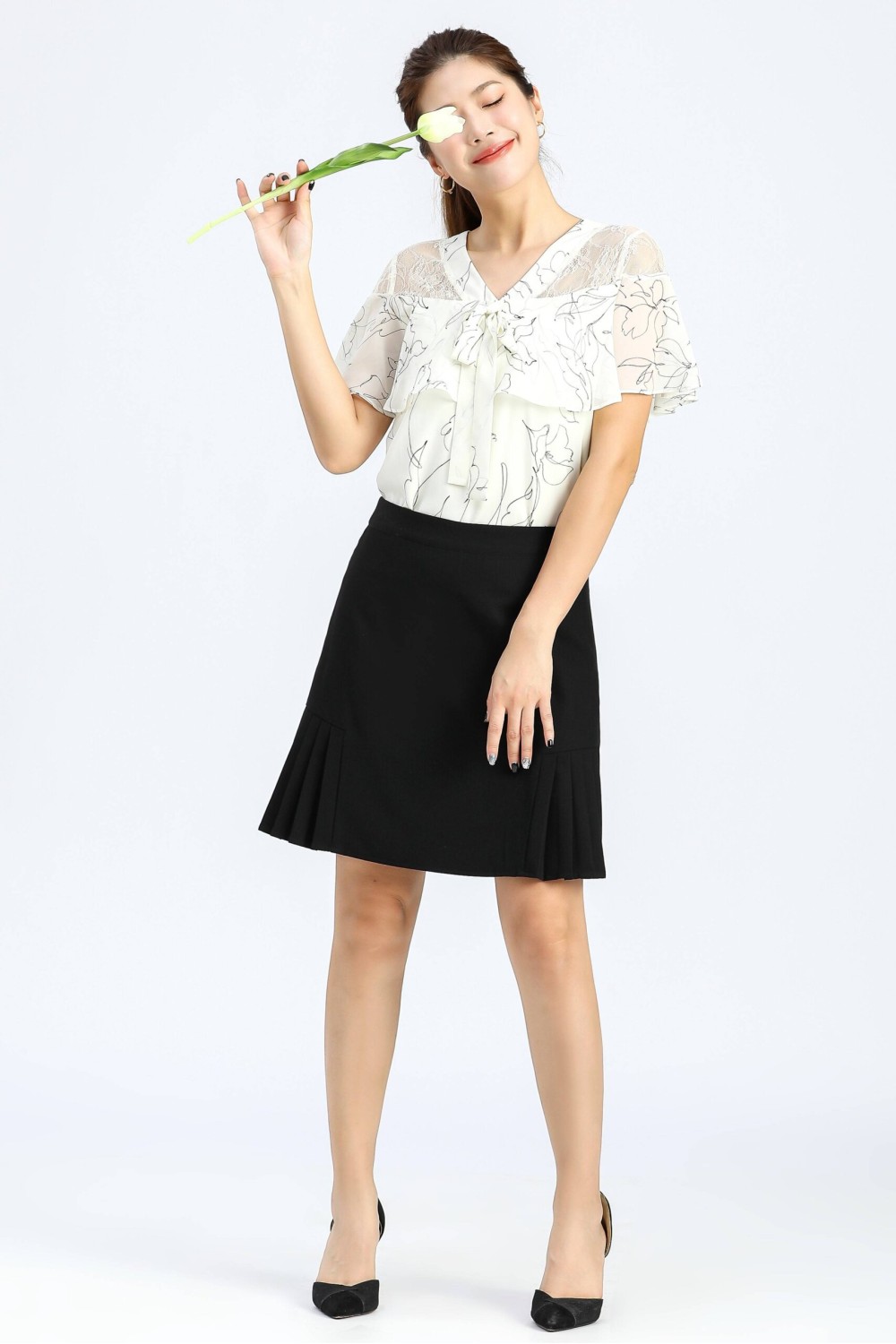 A Hem Pleated Short Pants