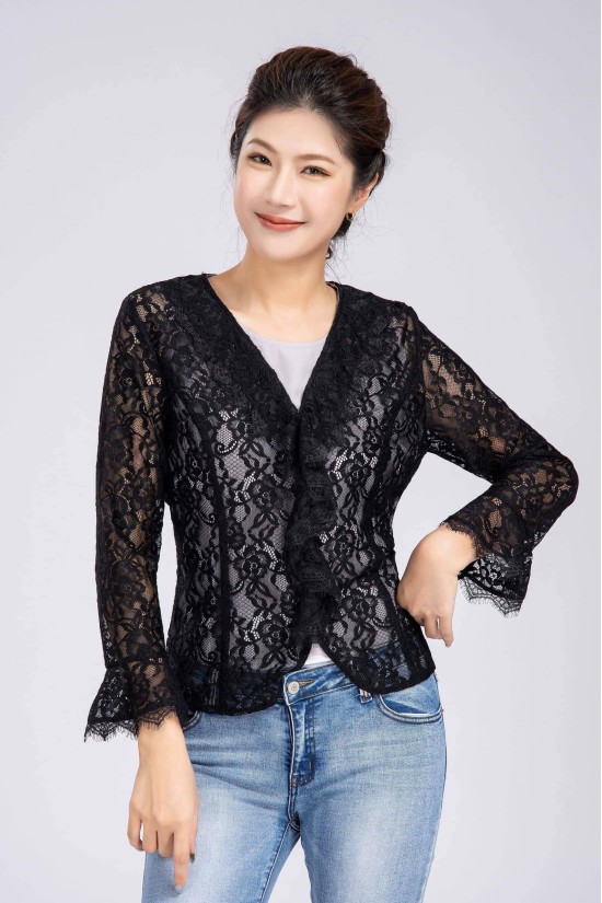 Contrast Lining Lace Blouse Contrast Lining Lace Blouse